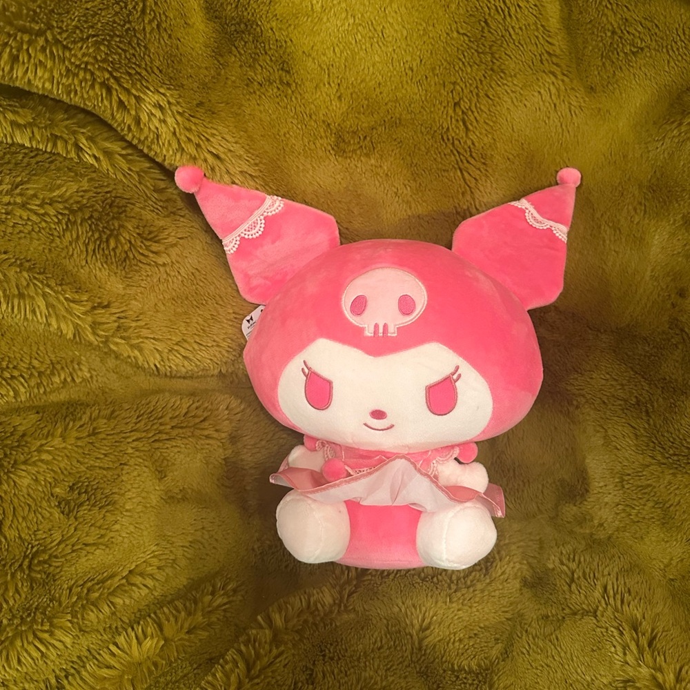 Sanrio Pink and White Stuffed Animal with Skull Design kuromi
